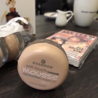 PHẤN TƯƠI ESSENCE SOFT TOUCH MOUSSE AUTH ĐỨC