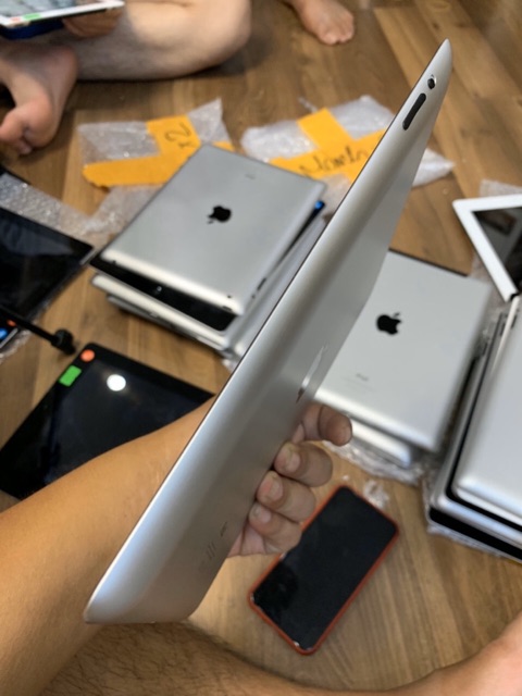 Máy tính bảng Apple ipad 4 4G Wifi Rentina Chính Hãng . Pin 11800mah màn hình 9.7 inh | BigBuy360 - bigbuy360.vn