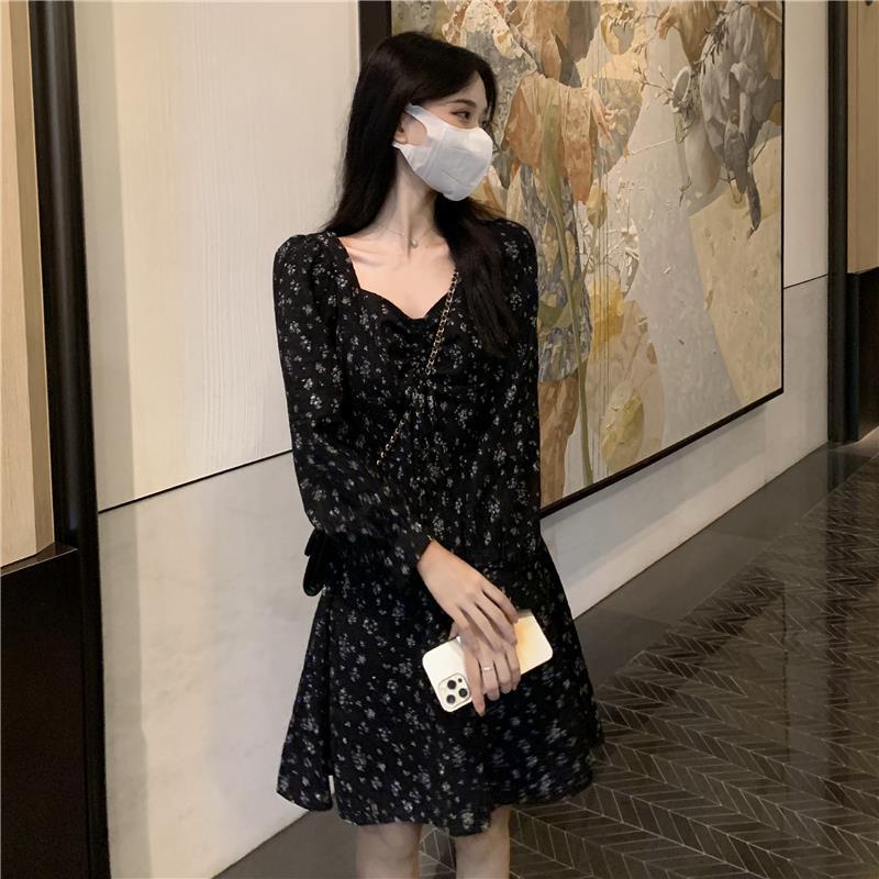 Đầm dài tay cổ chữ V thiết kế mới họa tiết in hoa cao cấp thời trang