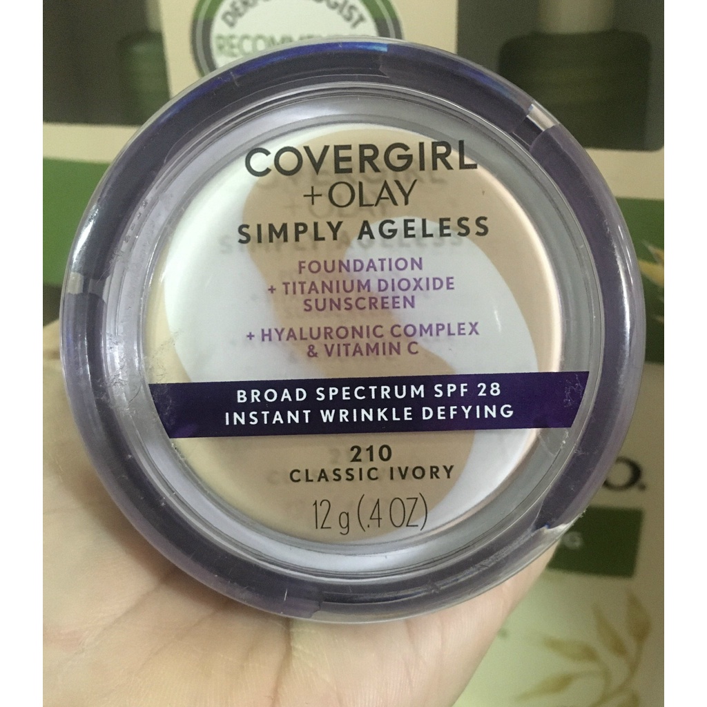 Kem nền dưỡng da COVERGIRL OLAY SIMPLY AGELESS 12g