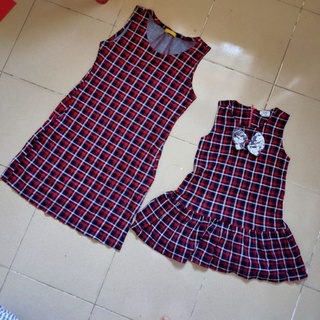 Set thun mẹ và bé gái sọc caro
