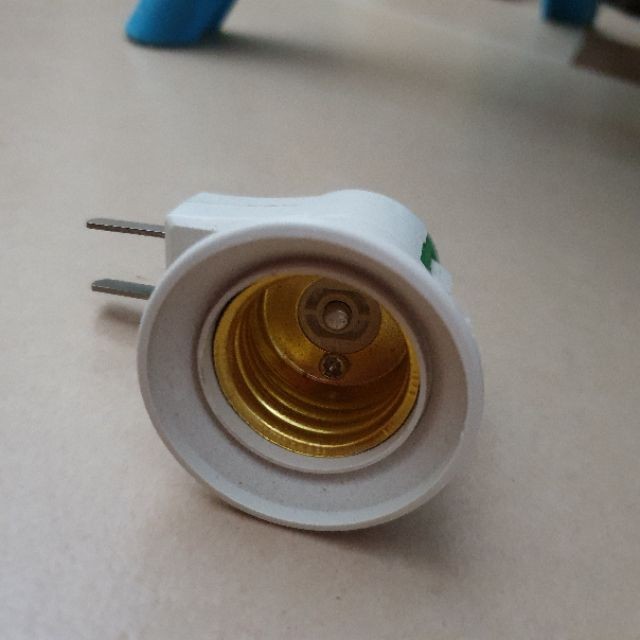 Đui đèn có công tắc siều bền, nhựa chống cháy, chống giật | BigBuy360 - bigbuy360.vn