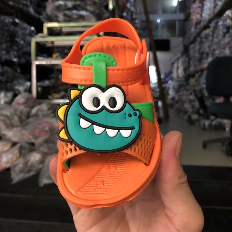 Dép Sandal Quai Hậu Cho Bé Trai Và Bé Gái Tập Đi Hình Khủng Long, Chất Siêu Nhẹ Eva Mềm 7737