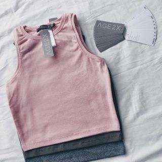 Áo croptop thể thao AGE2X