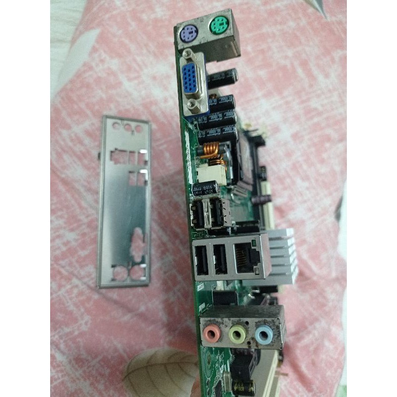 combo Main board Intel 775, tặng CPU, quạt cpu, và 2 thanh ram 1G