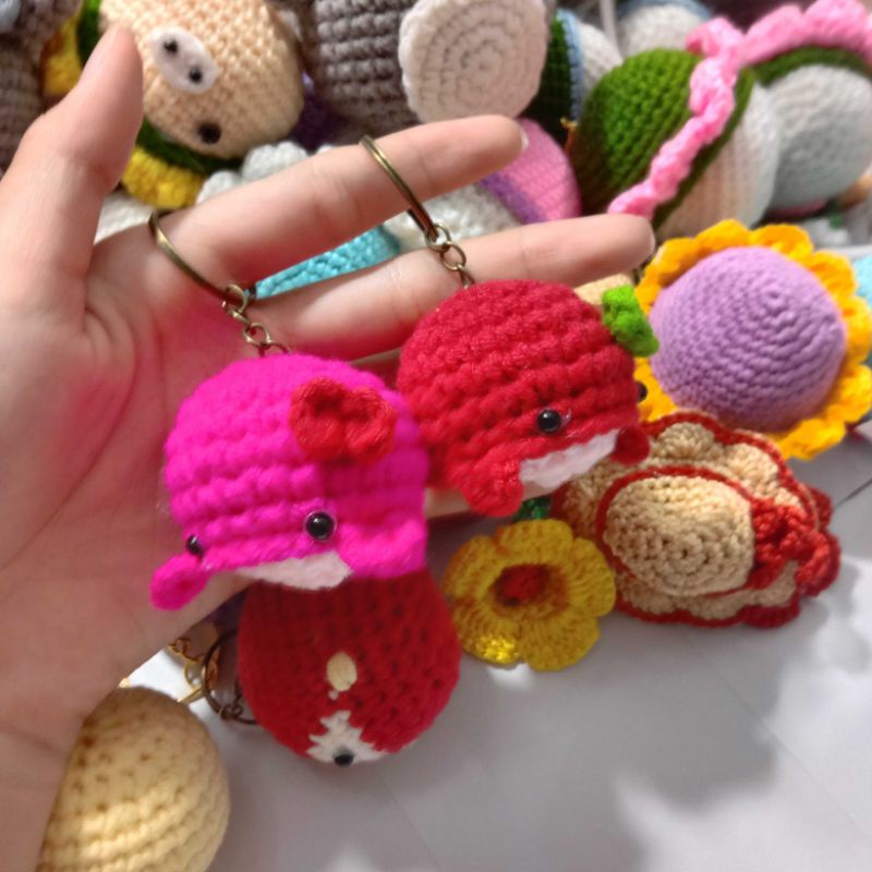 MÓC KHOÁ CÁ HEO LEN HANDMADE