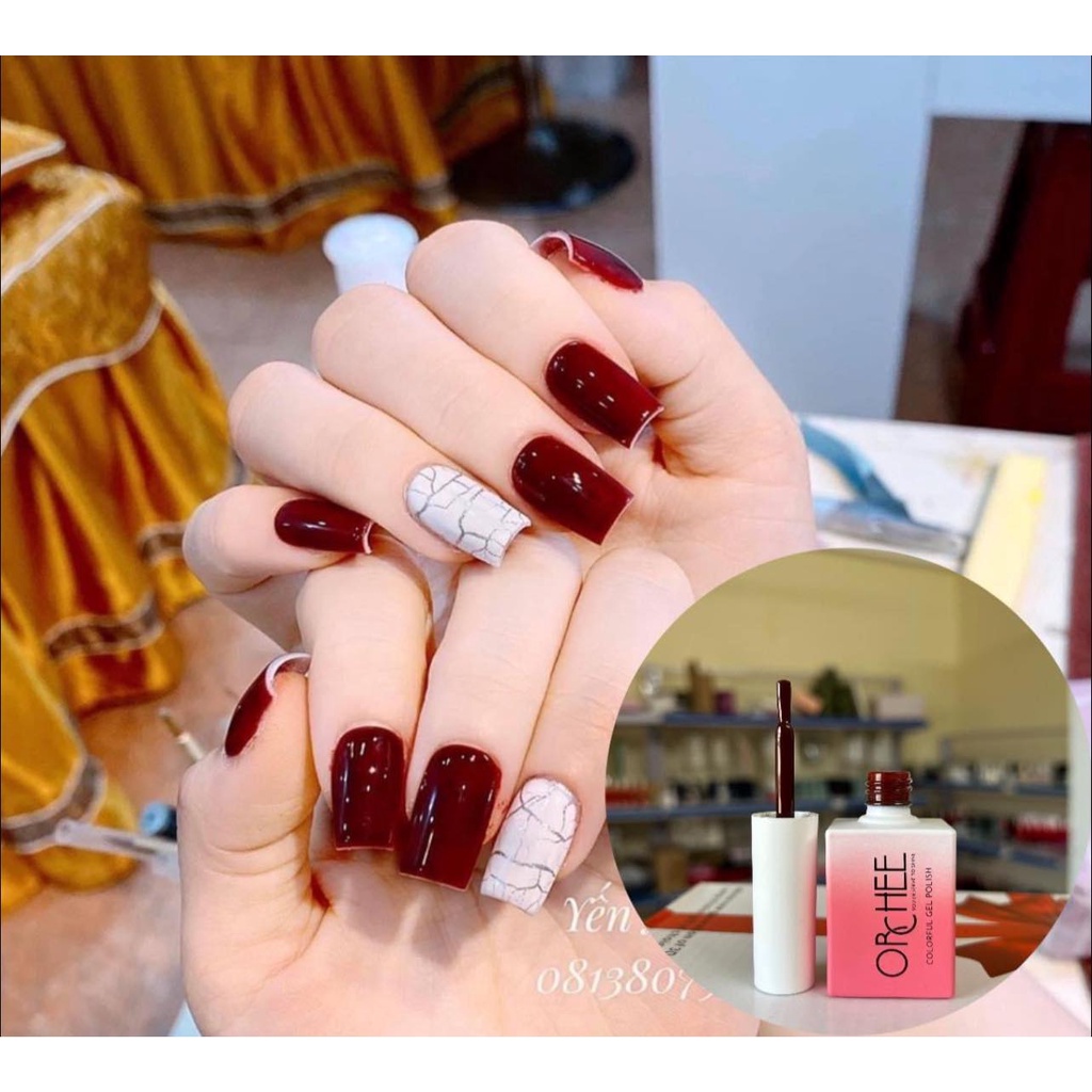 sơn gel móng tay màu đỏ đô , đỏ mận