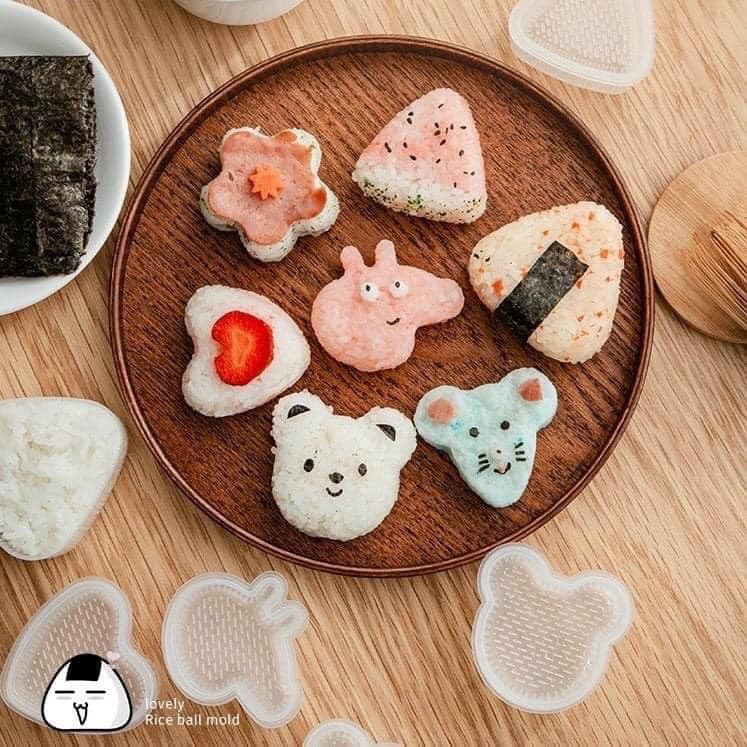 Bộ 7 khuôn tạo hình cơm, làm sushi cho bé