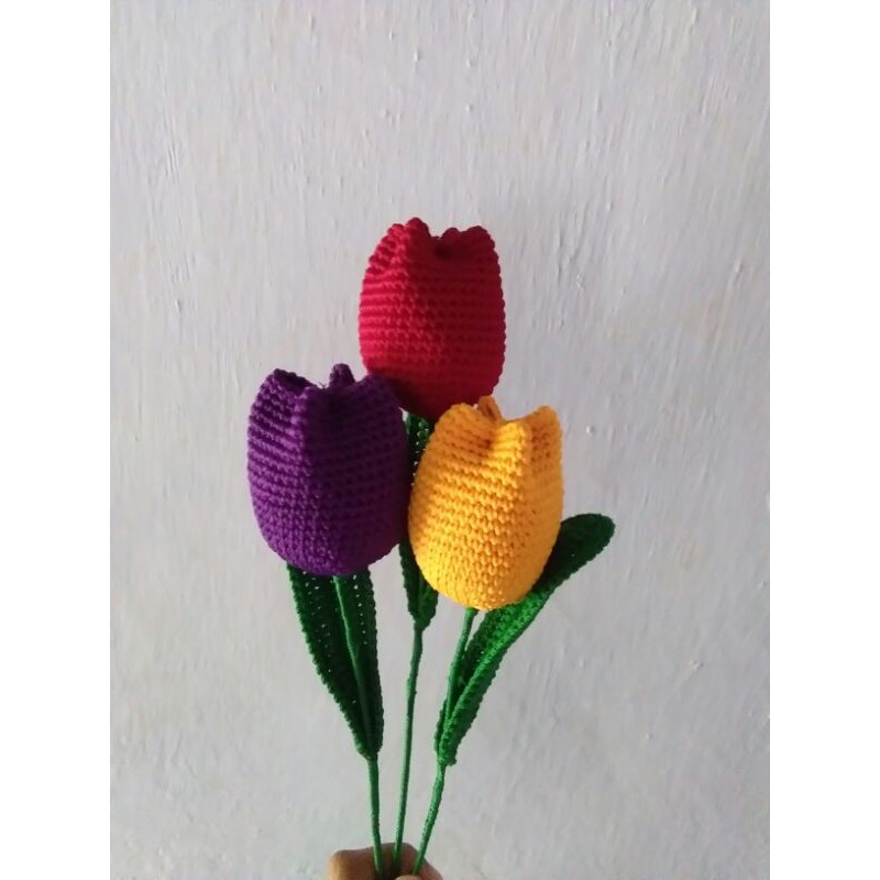 Hoa Tulip Đan Len Thủ Công Xinh Xắn