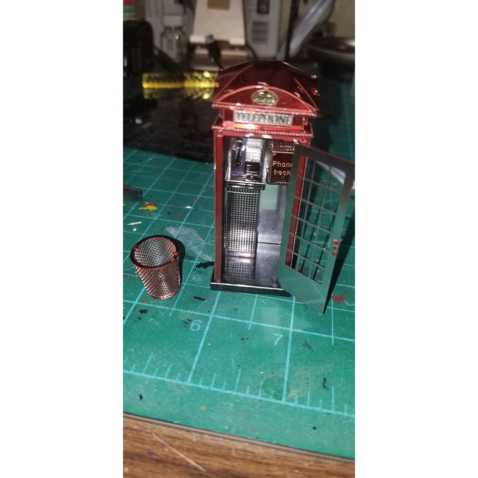Mô Hình Lắp Ghép kim Loại 3D Hộp điện thoại nước Anh - Kiosk 2
