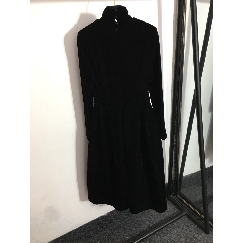 Váy dài nhung dài tay thời trang nữ cao cấp Dior CD sành điệu, thanh lịch và cá tính