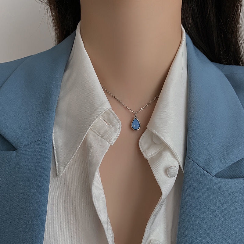 Vòng cổ hai lớp mặt hình bướm đính đá pha lê màu xanh dương phong cách Hàn Quốc sang trọng thời trang cho nữ