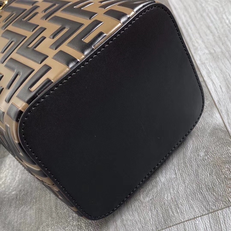 Túi xách đeo chéo nữ thương hiệu thời trang cao cấp Fendi FD mẫu mới