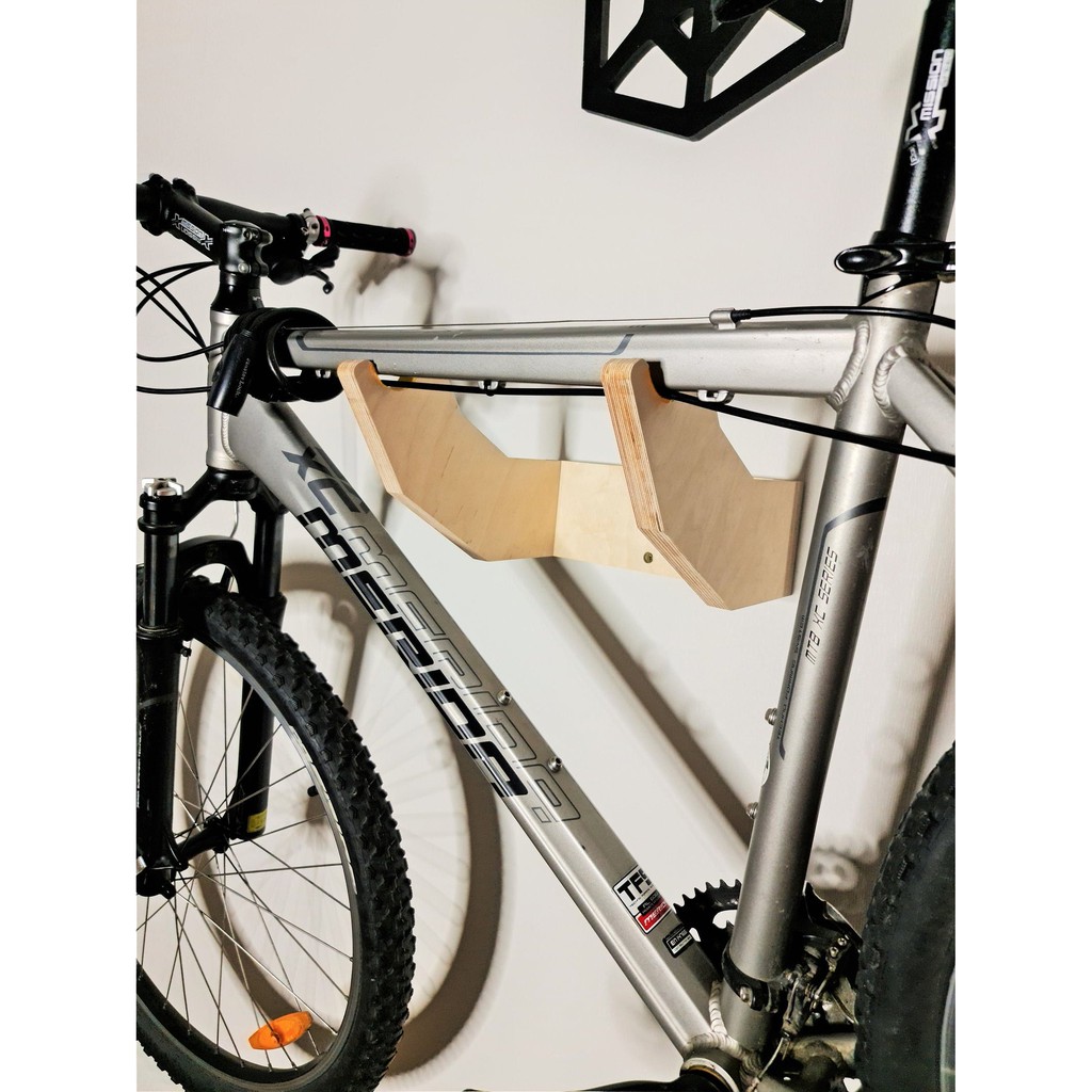Giá treo xe đạp lên tường bằng gỗ Plywood nhập khẩu siêu bền