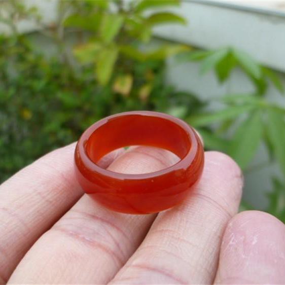 Xinyuan mã não bảo quản nhẫn chalcedony tự nhiên cặp đôi nam nữ đỏ đen trắng