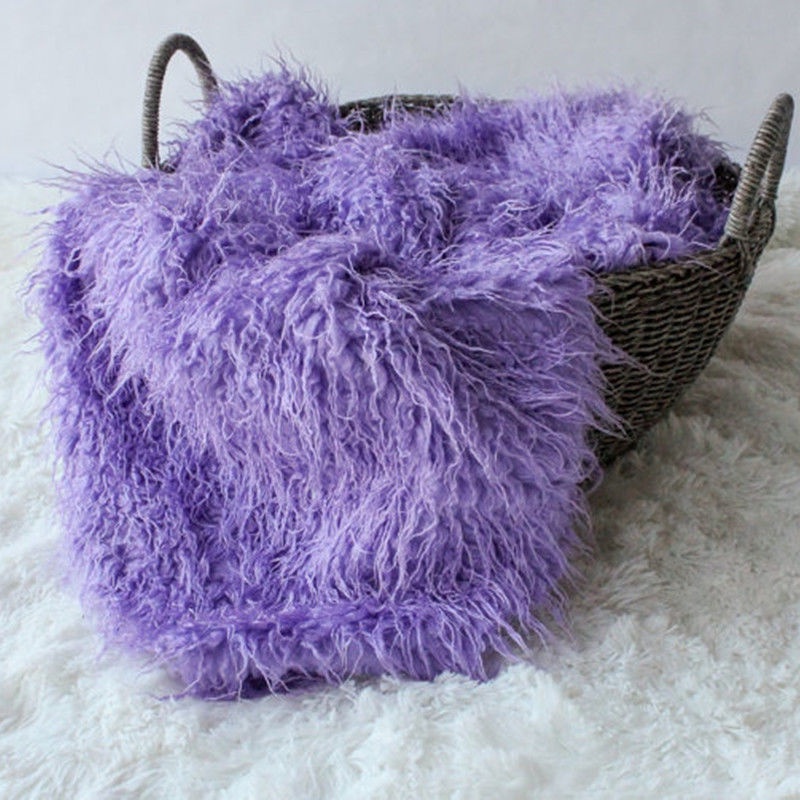 Chăn Lông Làm Phông Nền Chụp Ảnh Cho Bé