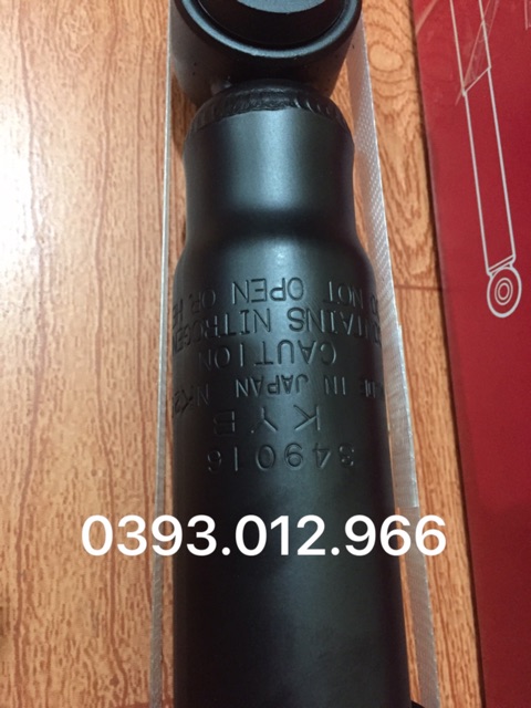 Giảm sóc sau /phuộc nhún sau xe Toyota Innova