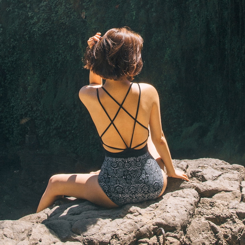 Bộ Đồ Bơi Đi Tắm Biển Nữ Bikini 1 Mảnh (Set Áo Liên Quần Lót)