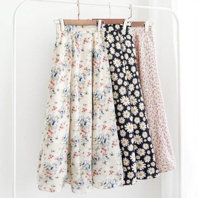 Chân váy cạp phẳng 4cm Floral Skirts Betterista