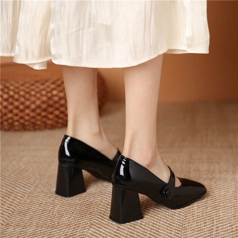 Giầy da bóng gót vuông cao 7 phân 2 màu đen nâu thời trang kiểu Hàn Quốc hiện đại cá tính Ulzzangshop520