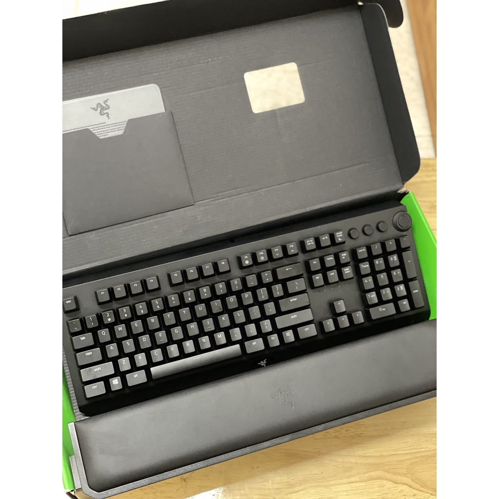 Bàn phím cơ cho game thủ Razer BlackWidow Elite