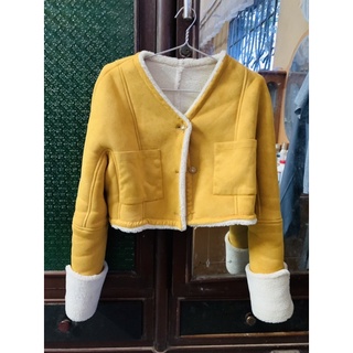 Áo dạ tay lông size s eo dưới 69. Thanh lí