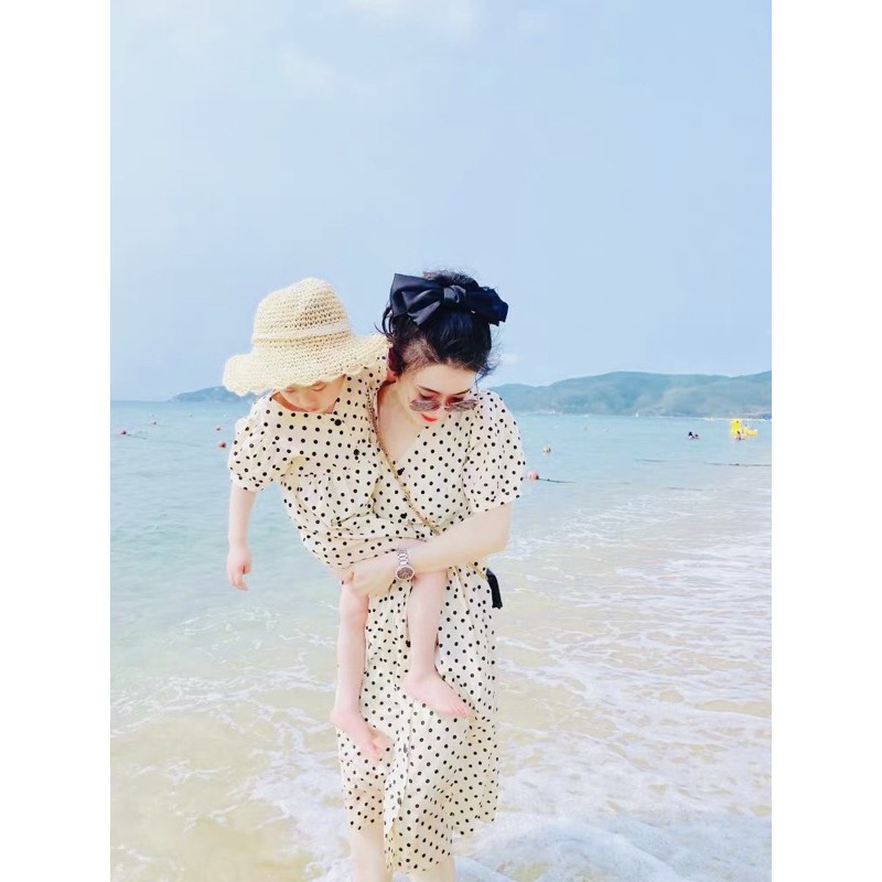 bán sỉ váy đôi chấm bi mẹ con