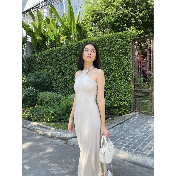 Đầm midi thun chéo cổ