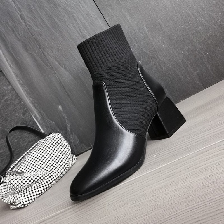 Giảm 70% GIÀY Bốt IELGY ống ngắn gót trung bình phong cách Anh Quốc sành điệu, Black,38 _Giá Gốc_ 523500 - 14K217