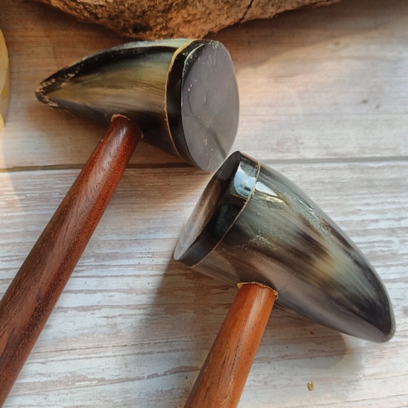 Cây búa đấm lưng bằng sừng trâu tự nhiên