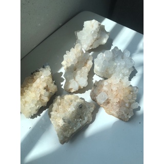 Cụm tinh thể trắng thanh tẩy Clear Quartz thô xinh đẹp