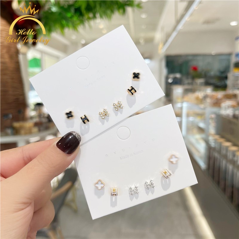 Bông tai hình cỏ bốn lá/ chữ H cỡ nhỏ đơn giản xinh xắn