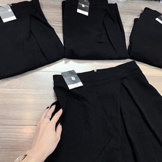 Chân váy xếp ly