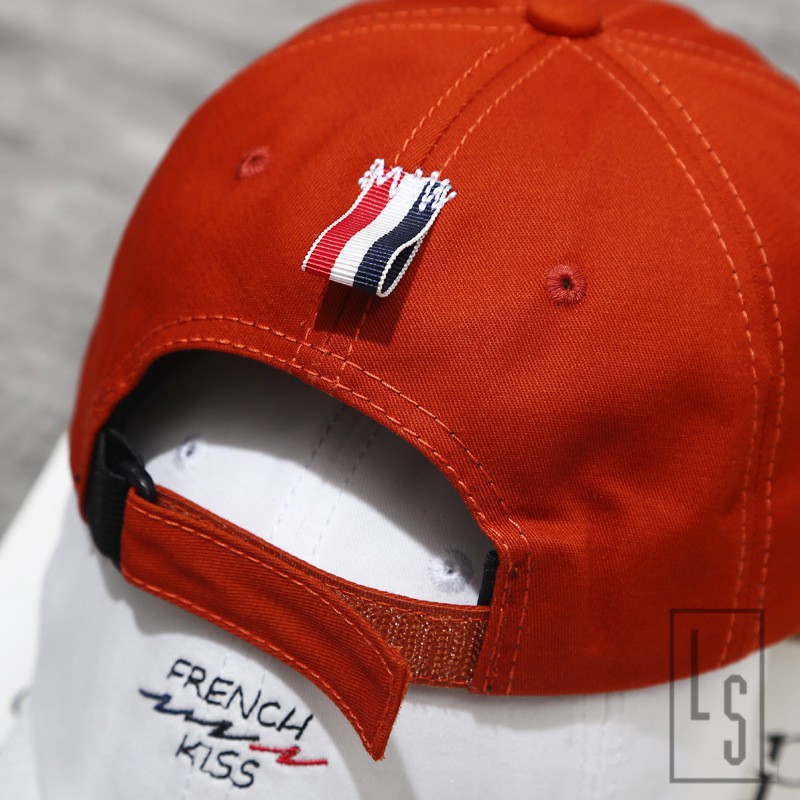 Mũ Nón Thêu French Kiss Hàn Quốc - Giá Hủy Diệt