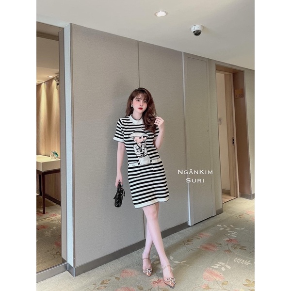 VÁY LEN BODY KẺ ĐỎ ĐEN CHO NỮ - hình cô gái đội mũ