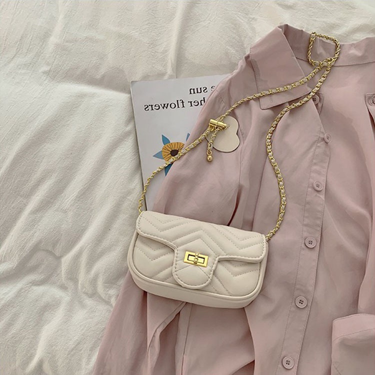 Túi Xách Đeo Vai Kiểu Vuông Nhỏ Đính Đá Phối Dây Xích Thời Trang Sang Trọng