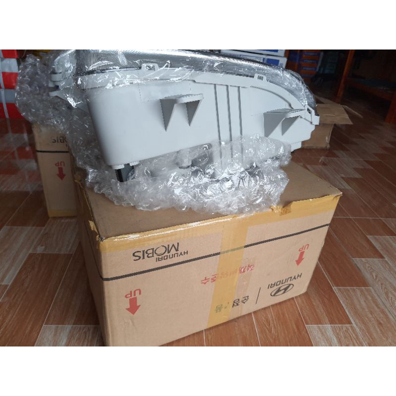 ĐÈN PHA HD 320 HÀNG MOBIS , ĐÈN PHA XE TẢI HD 15 TẤN GIÁ 1 CÁI