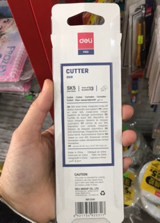 Dao dọc giấy Deli 2031