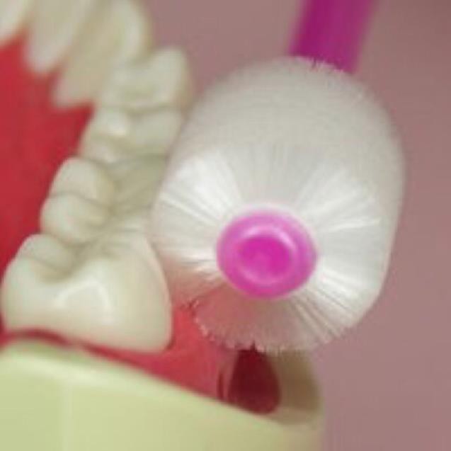 Bàn chải đánh răng 360 độ cho trẻ từ 0-3 tuổi