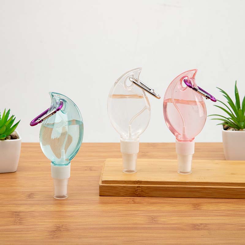 Bình xịt 50ml gắn móc khóa hình chiếc lá