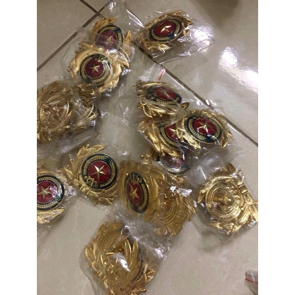 Sao gắn mũ mạ vàng cực đẹp, cam kết hàng chuẩn 100%giống như ảnh