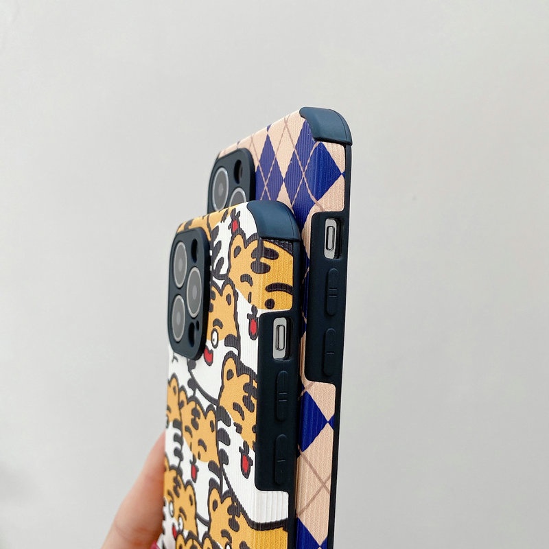 Ốp điện thoại dẻo họa tiết chú hổ may mắn đáng yêu thích hợp cho iPhone 13 12 11 Pro X XR XS Max SE 2020 6 6S 7 8 Plus