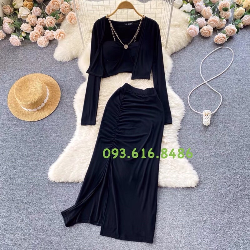 Set chân váy đen body kèm áo khoác croptop áo 2 dây phối xích