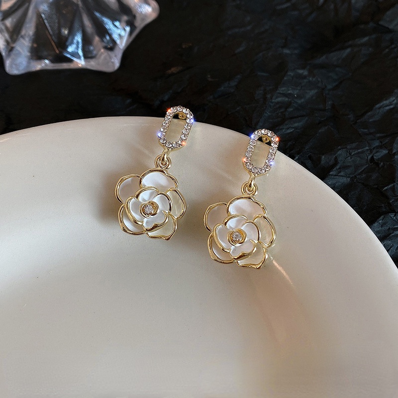 Khuyên Tai Hình Hoa Trà Phong Cách Hàn Quốc Cổ Điển Chất Lượng Cao Cho Nữ