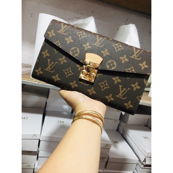 Cuth cầm tay - đeo chéo LV [Fullbox]