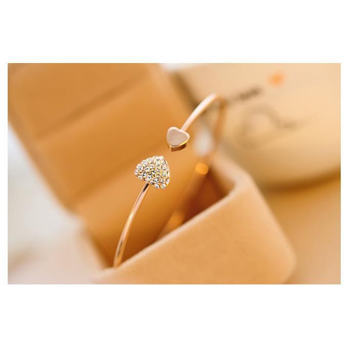 Vòng Tay Hở Mạ Vàng Mặt Hình Trái Tim Đính Đá Toàn Diện Phong Cách Hàn Quốc