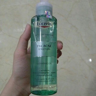 Gel Rửa Mặt Cho Da Dầu Mụn Eucerin ProAcne Solution Cleansing Gel 200ml