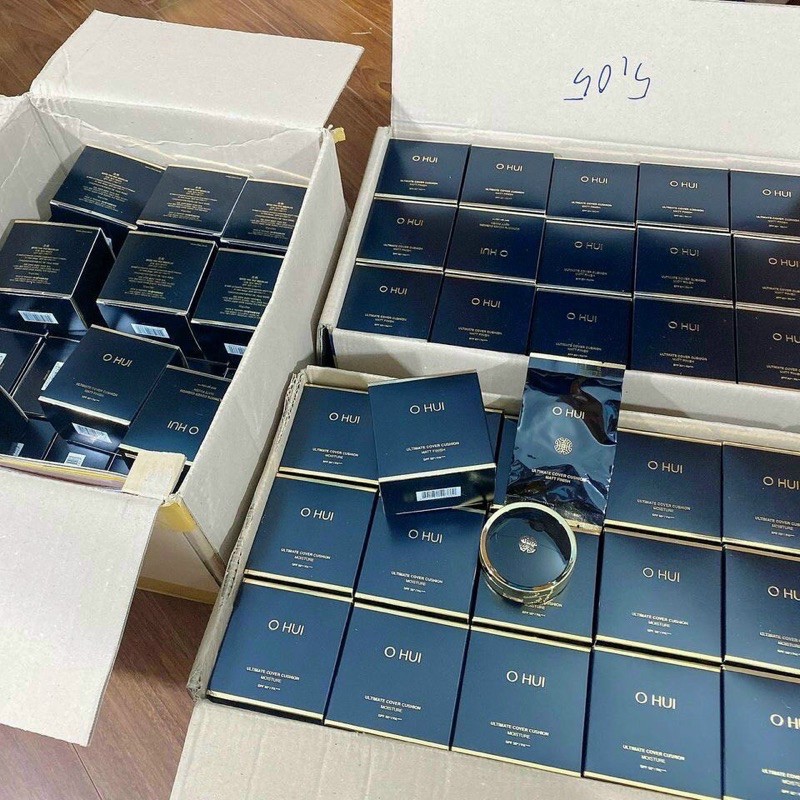  [CHÍNH HÃNG] SÉT PHẤN NƯỚC OHUI ĐEN ULTIMATE COVER CUSHION MATT FINISH CHO DA DẦU 30g | BigBuy360 - bigbuy360.vn