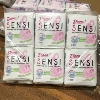 6 gói băng vệ sinh diana sensi