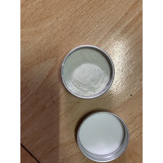 Sáp đánh bóng trong phủ sứ